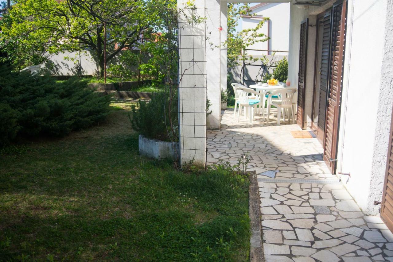 Leona Appartement Kraljevica Buitenkant foto